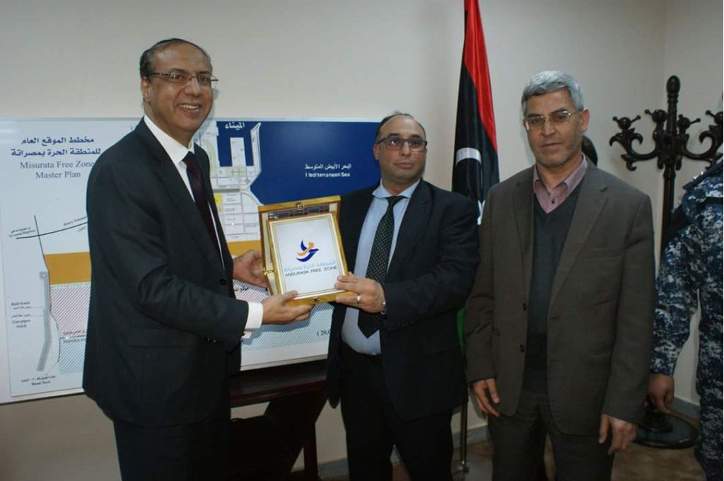 وزير الاقتصاد يزور مصراته ويبحث النهوض بالقطاع الصناعي والتجاري بالمدينة