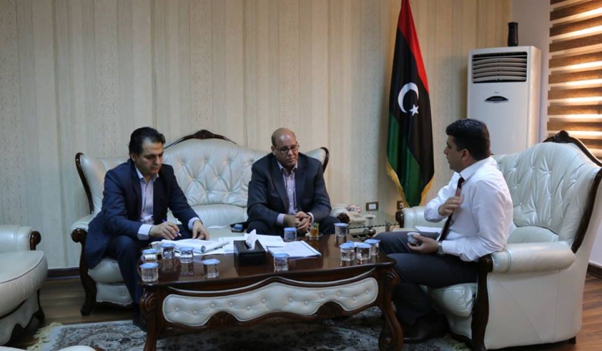 فتحي المجبري يلتقي خالد شكشك للتشاور حول الترتيبات المالية 2018