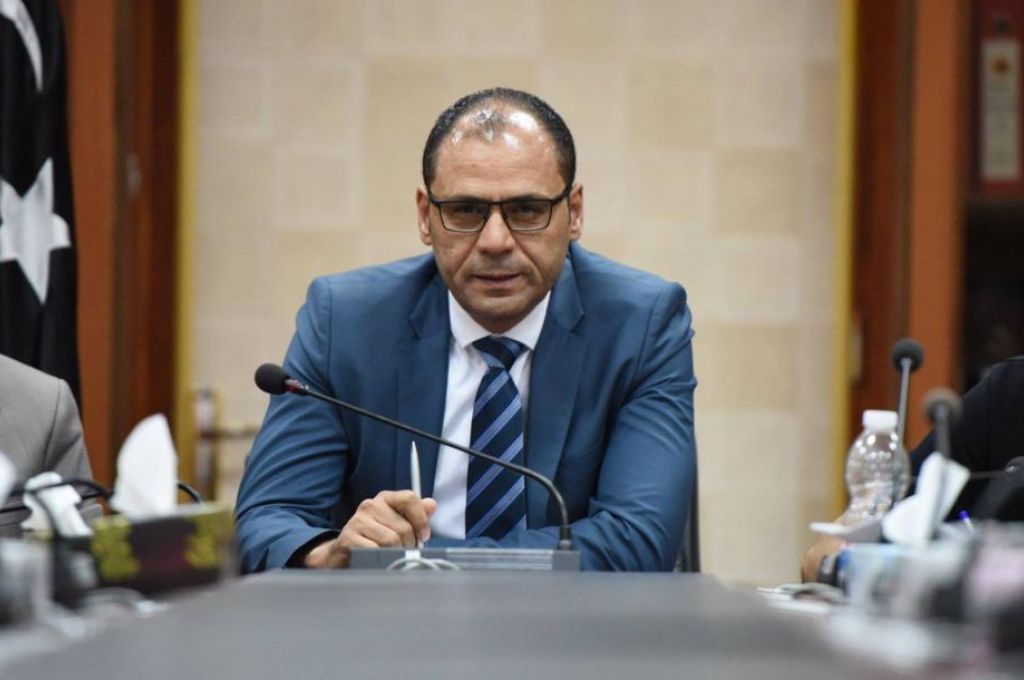الوطنية للنفط: التحقيقات أثبتت أن قصفا كان وراء حريق مصحة النفط بطرابلس