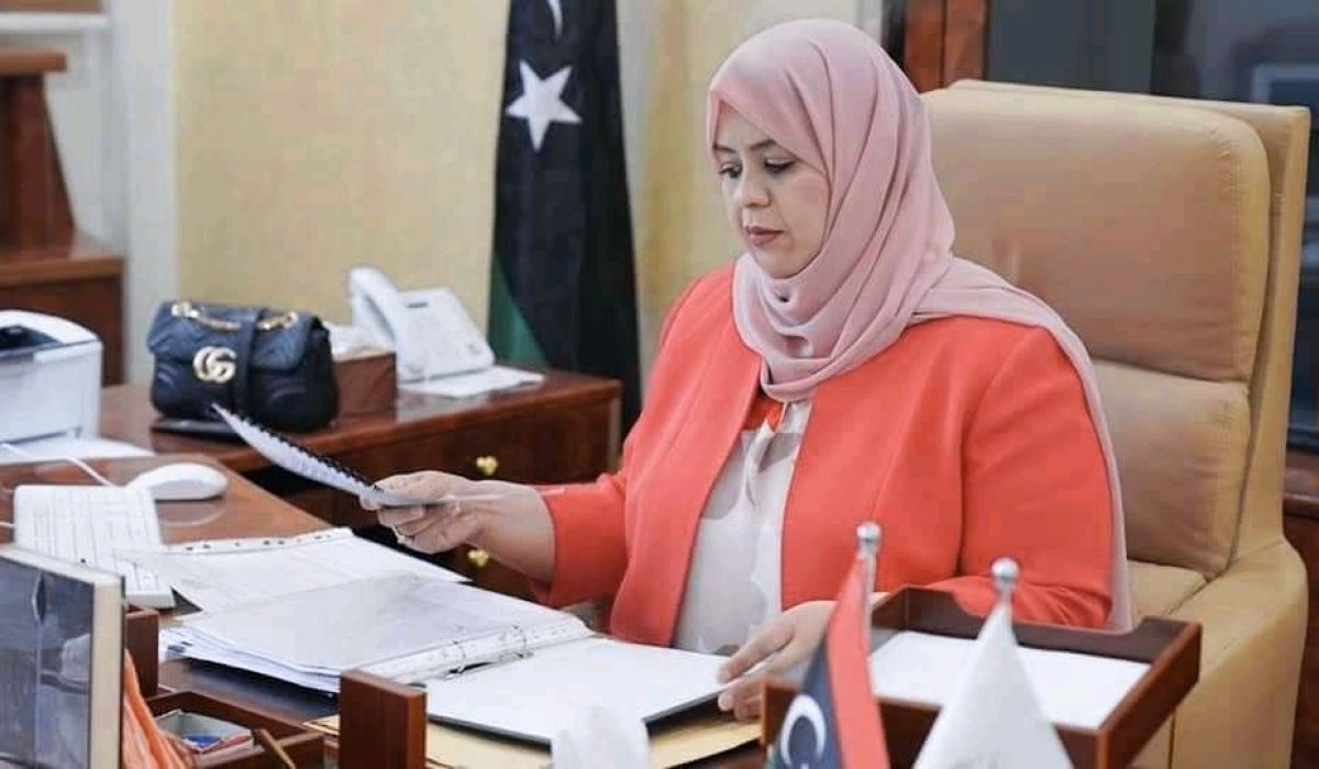“الكيلاني”: الوزارة عاكفة على إيصال الإستحقاقات ابتداءً من يوم الغد إلى كافة المصارف.. وهذه تفاصيل منحة الزوجة