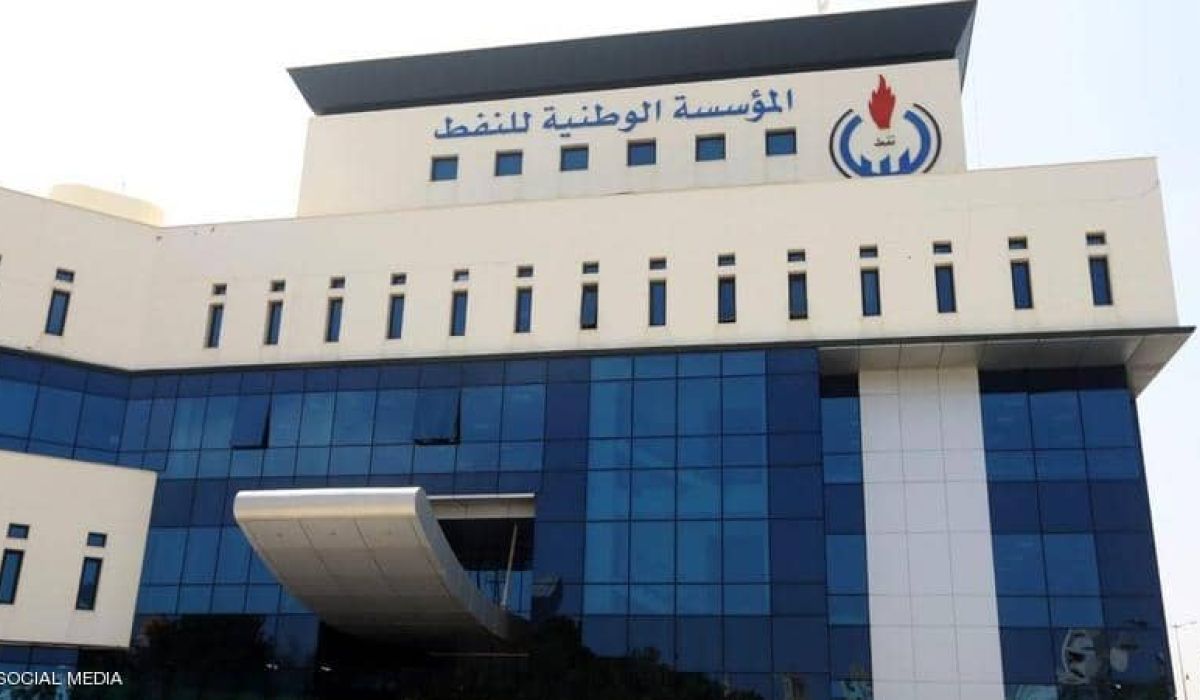 الوطنية للنفط : إيرادات مارس تتجاوز 2 مليار دولار