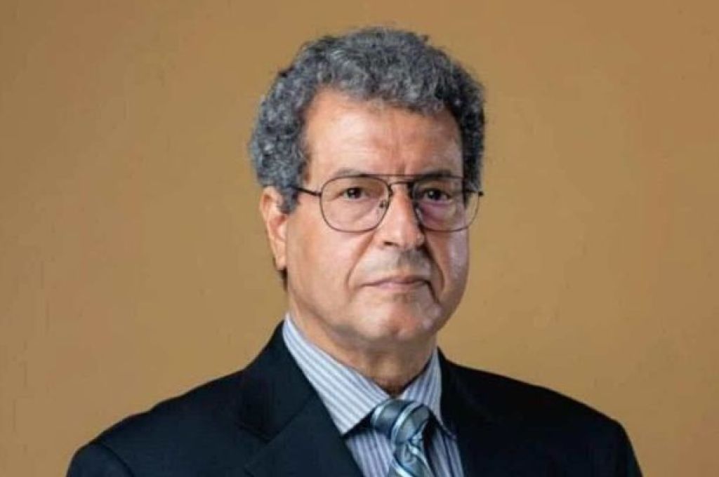 خاص.. "حسني بي" يوضح لصدى أسباب ارتفاع الطلب على النقد الأجنبي والعجز .. ويضع الحلول