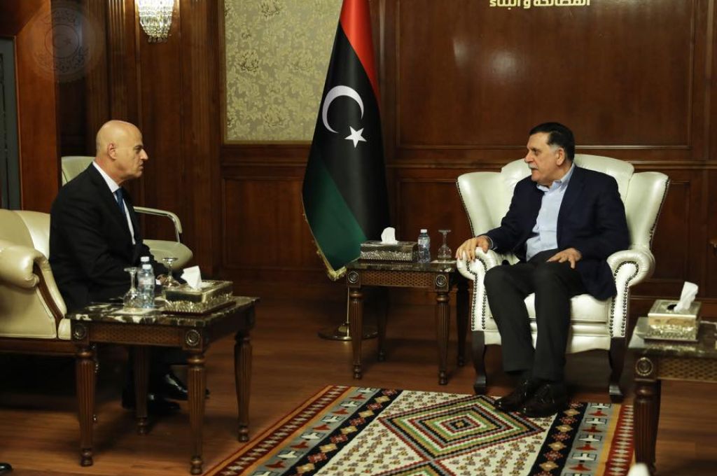 السراج يبحث مع شركة ايني الإيطالية مشاريع التنمية المكانية في مناطق عمل الشركة