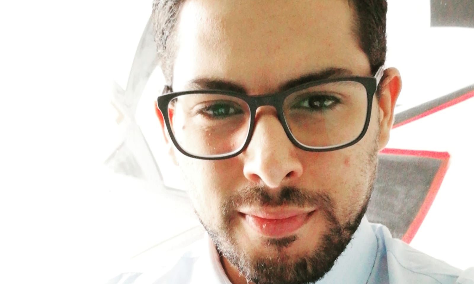 قانوني يكتب مقالا تحليليا حول قانون غسيل الأموال