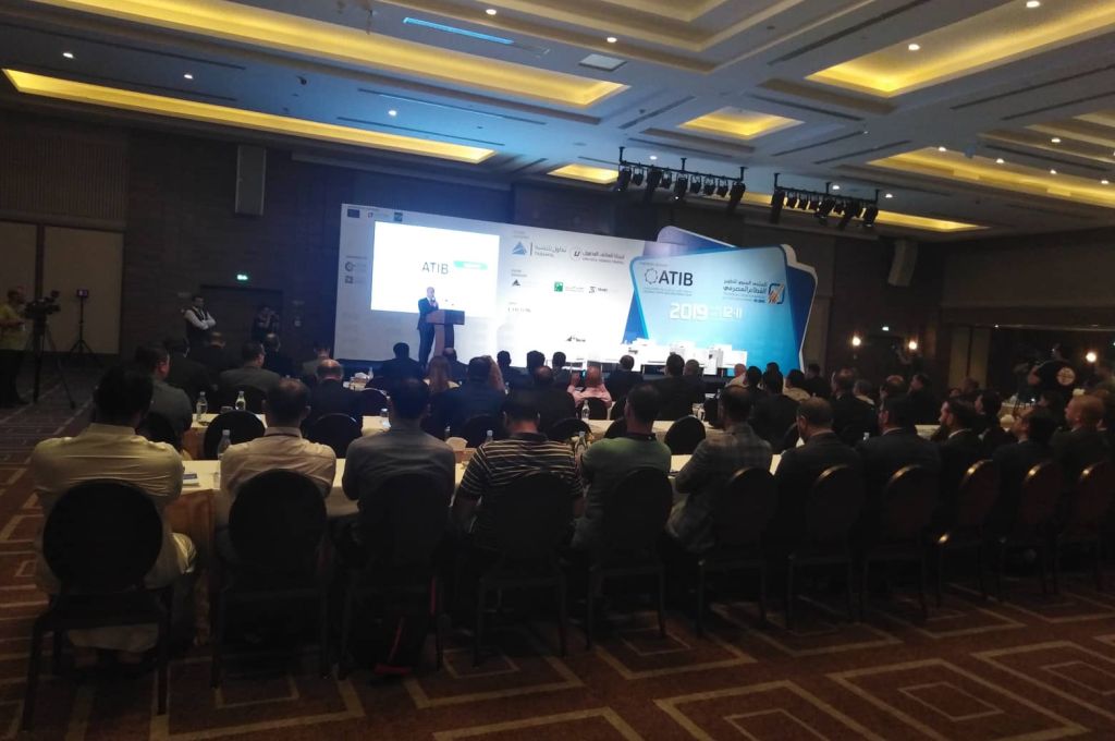 وزير الحكم المحلي يجتمع مع لجنة الإغاثة بغات لمناقشة الأوضاع المعيشية الصعبة