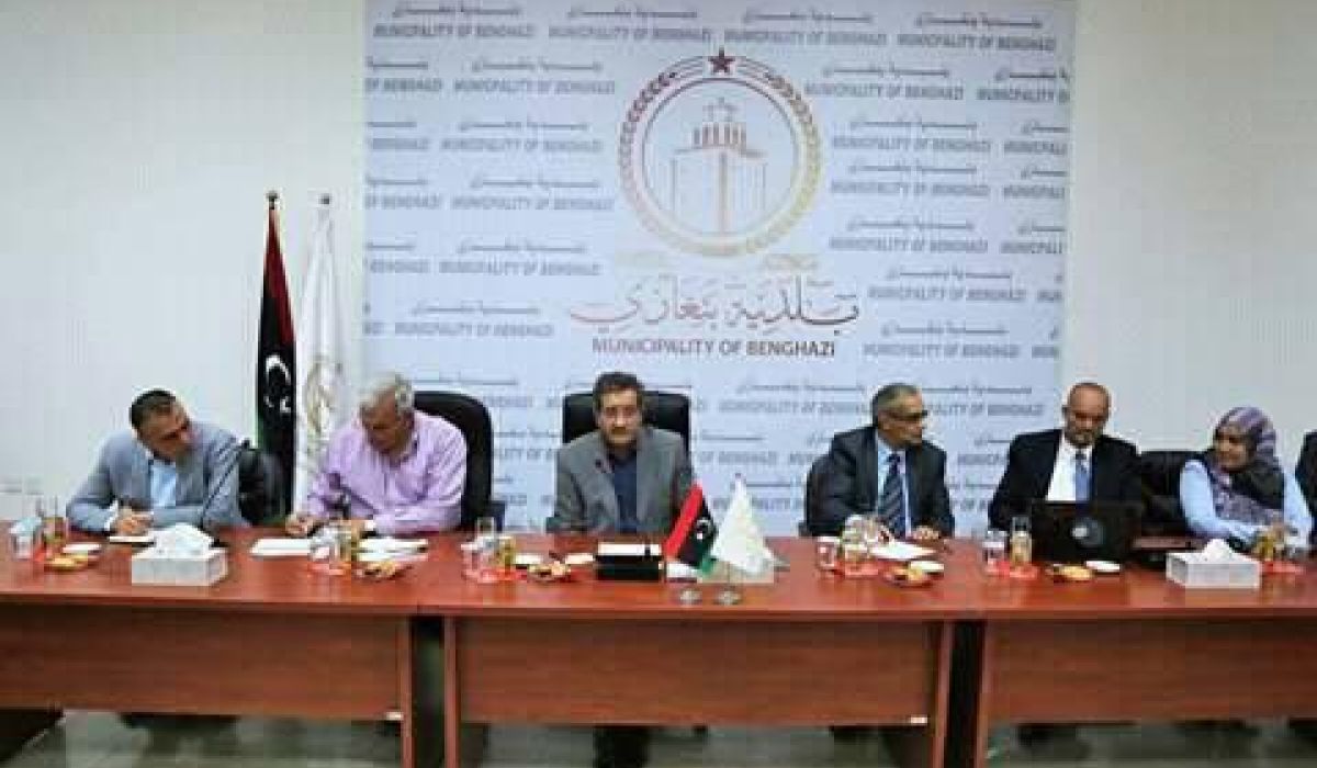 وفد استشاري إماراتي في المعمار والمقاولات في بنغازي