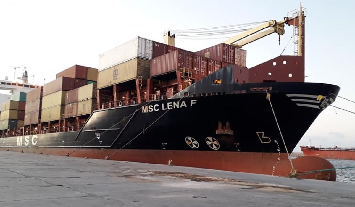 ميناء بنغازي يستقبل ثلاث بواخر و260 حاوية بضائع