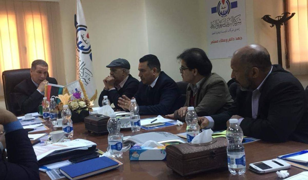 ايجاد البدائل والحلول للمختنقات الحالية لوقود الطيران محور لقاء الوطنية للنفط والبريقة