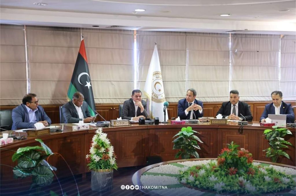 "الدبيبة" يتابع ملف الإفراجات المالية وتسوية أوضاع الموظفين