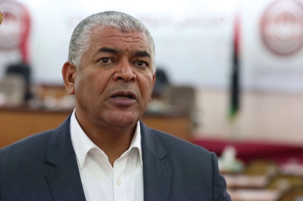 مصرف الجمهورية "فرع الميدان" يؤكد إصابة إحد موظفيه بفيروس كورونا