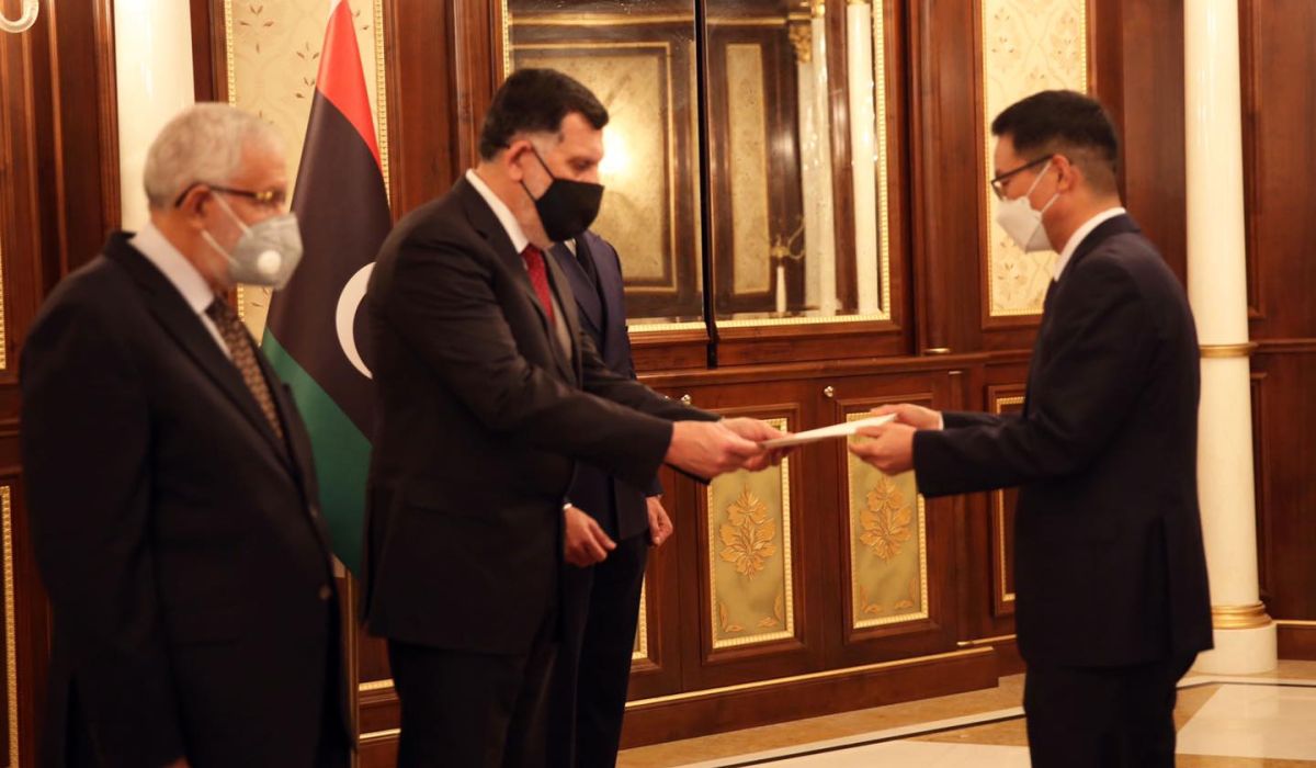 السراج يعتمد أربع سفراء جدد لدى ليبيا