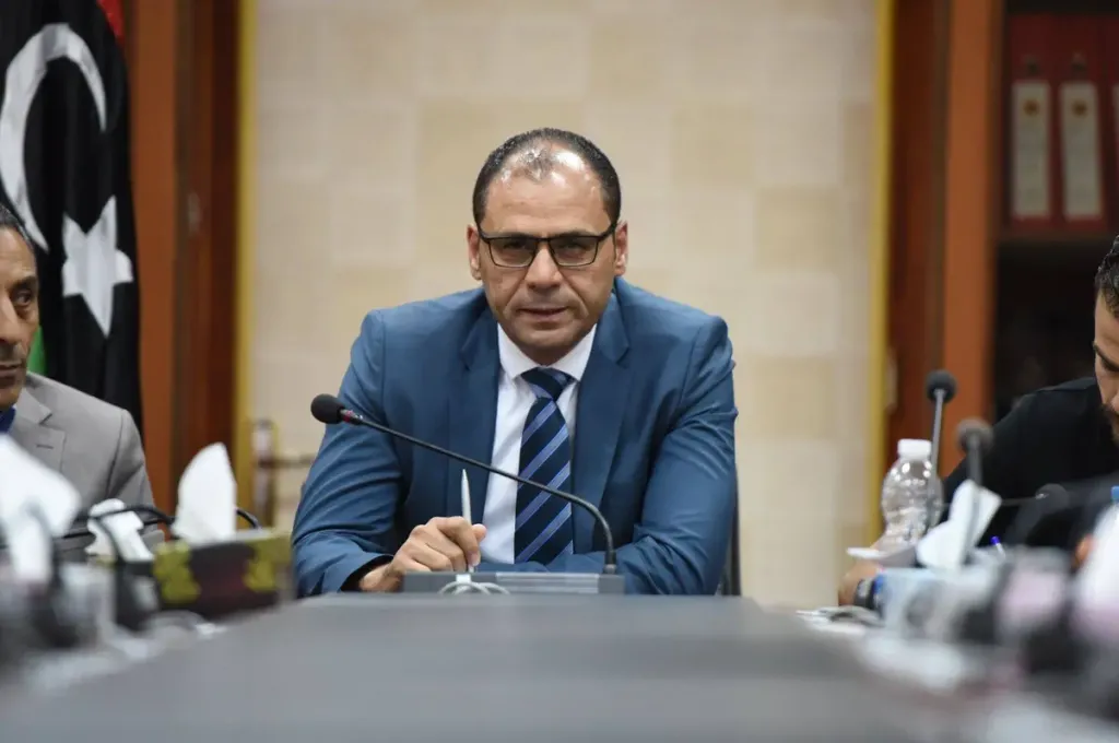 العامة للكهرباء تصدر قراراً بشأن تعيين الموظفين ذوي الإختصاص والمصنفين بعقود متعاونة