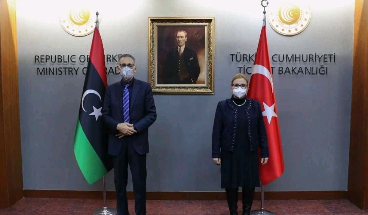 وزير الإقتصاد والتجارة يلتقي بوزيرة التجارة التركية