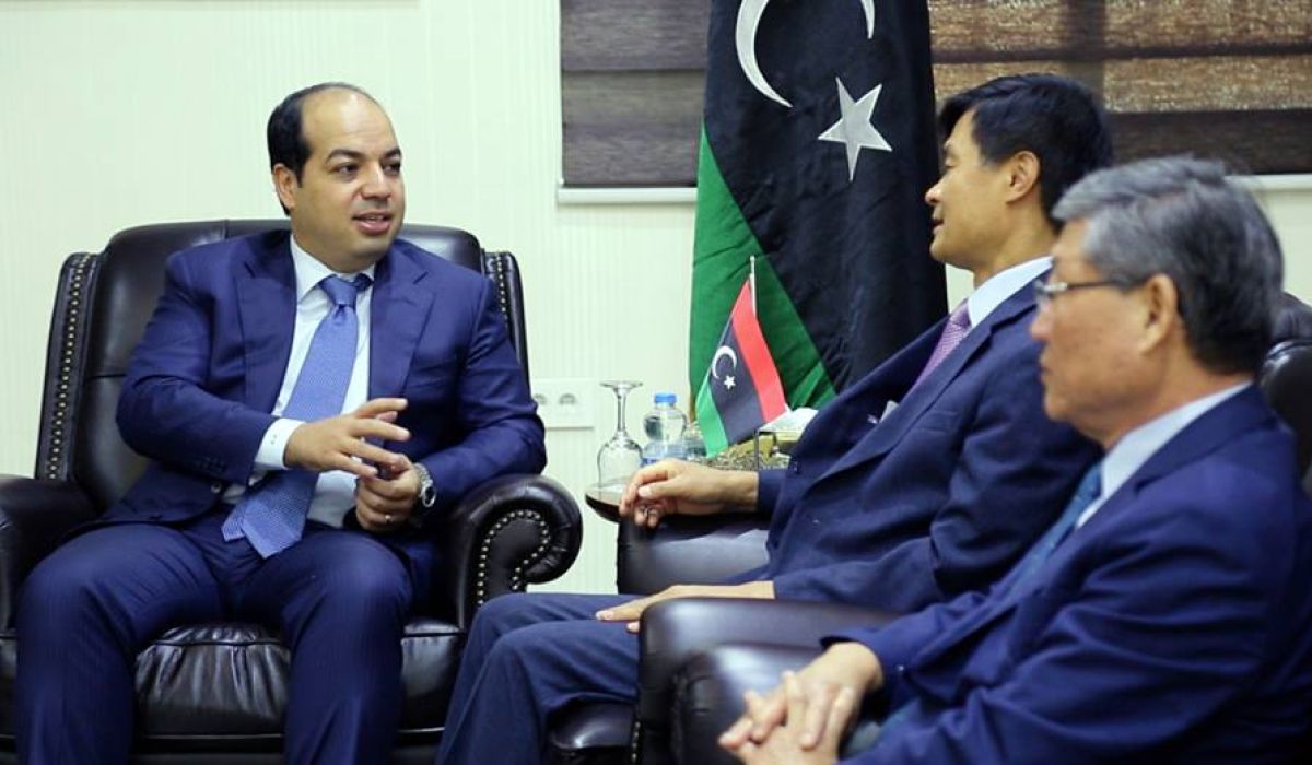 السفير الكوري يؤكد على قرب افتتاح السفارة الكورية بطرابلس وعودة الشركات