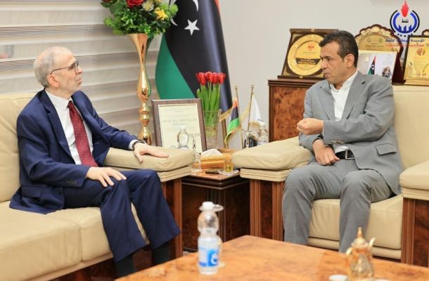 خاص.. من جديد "الدبيبة" يطالب بصرف منحة للطلبة من حساب القابضة للإتصالات