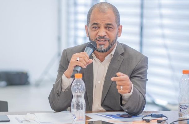 "عادل جمعة" يوضح بعض الإجراءات التي قامت بها حكومة الوحدة الوطنية