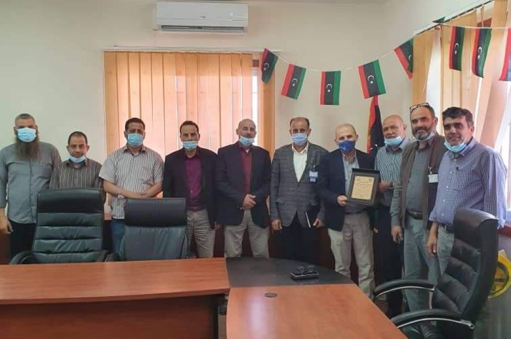 الوطنية للنفط تبحث تطوير التعاون بين المؤسسة والمملكة البريطانية