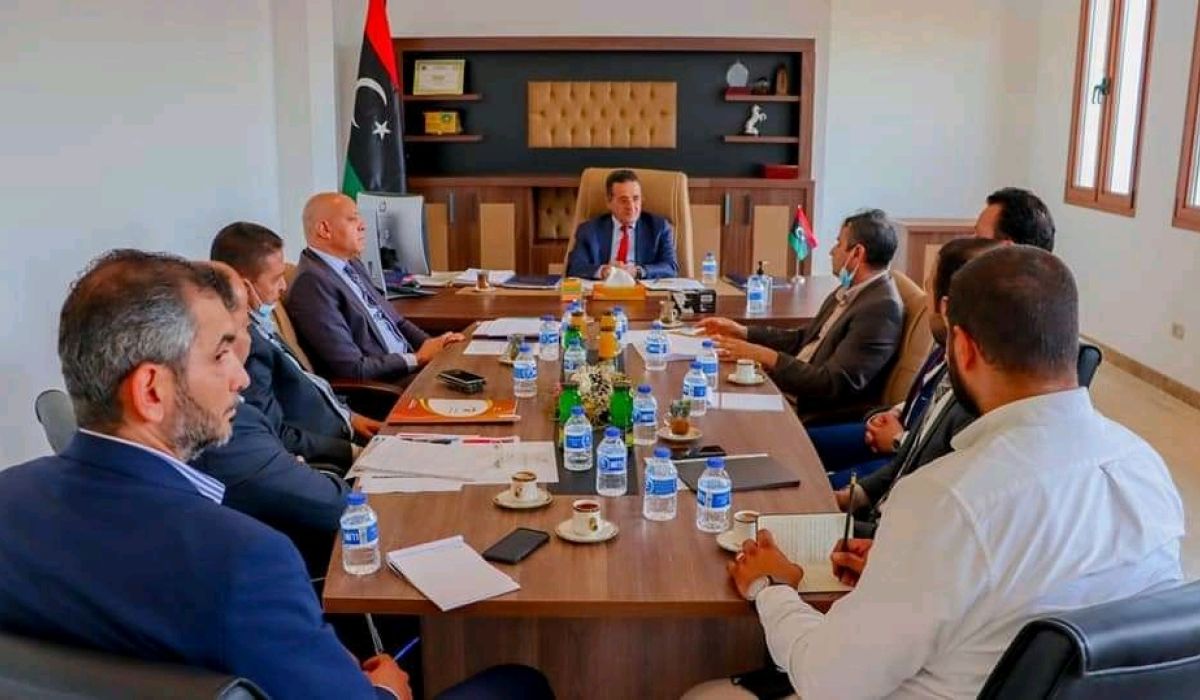 وزير الدولة لشؤون الاقتصادية يناقش دور مجلس التطوير الاقتصادي ومساهمته في رسم السياسات الاقتصادية