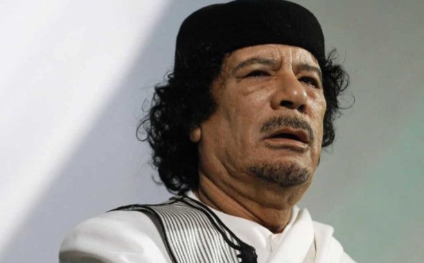 خاص.. المركزي يبدأ خطوات إصلاح جذرية في الإدارات المصرفية.. وإعفاء مدير عام مصرف الجمهورية بعد عقد من شغله للمنصب
