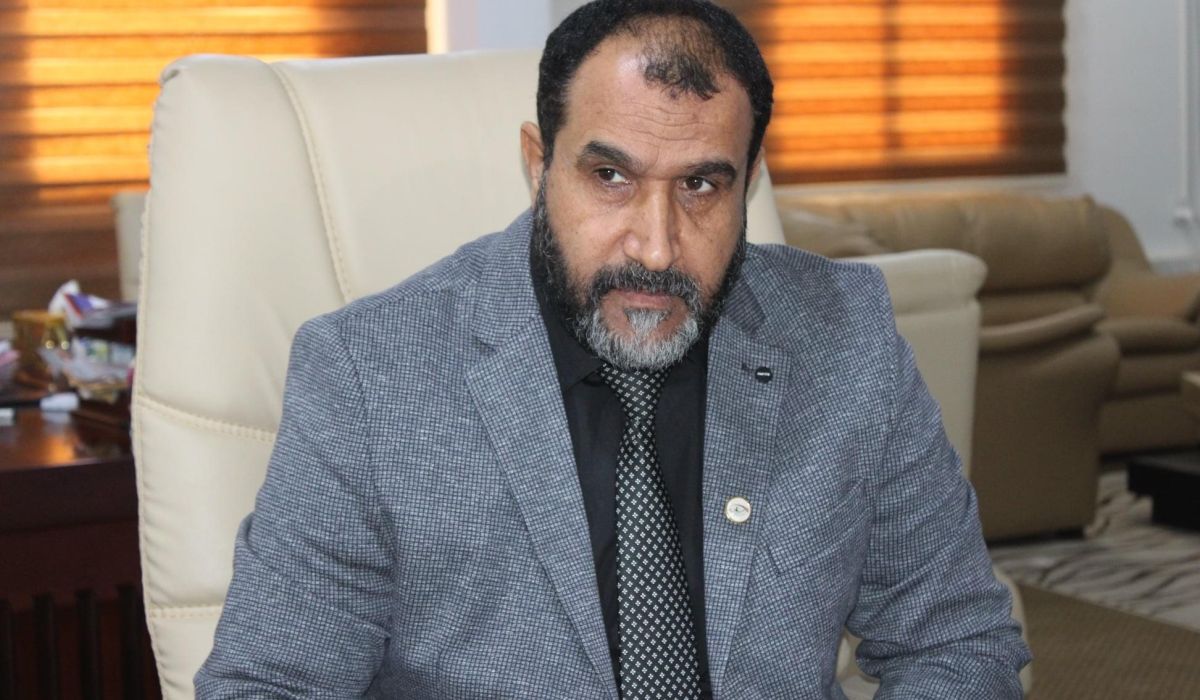 رئيس هيئة الرقابة الإدارية بالبيضاء يجري اجتماعاً بشأن إنجاز التقرير السنوي لعام 2020