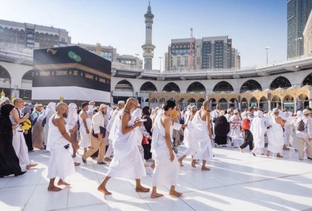 أفريكا أنتليجنس: تغيير وزارتي المالية والتخطيط على طاولة النقاش السرية بين الدبيبة وحفتر في الإمارات