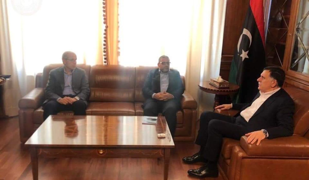 السراج والكبير والمشري يبحثون حل المختنقات التي تسببت فيها الحرب بطرابلس
