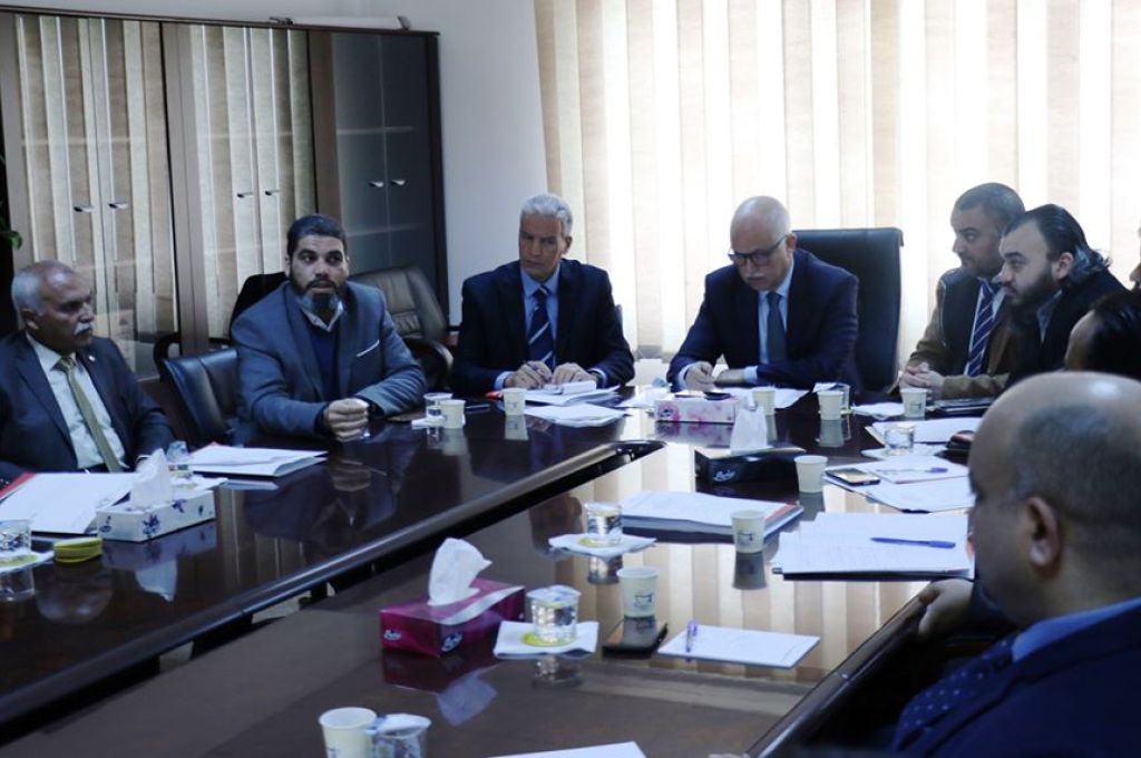 الحرس البلدي بنغازي يضبط شاحنات معبئة بالخضروات قادمة من مصر