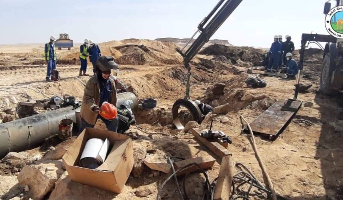 صيانة شبكات نقل النفط الخام لشركة الواحة قبل عمليات الإنتاج