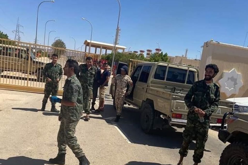 مؤسسة النفط تُجدد الدعوة لرفع الإغلاق عن منشآتها للمساعدة في مكافحة كورونا