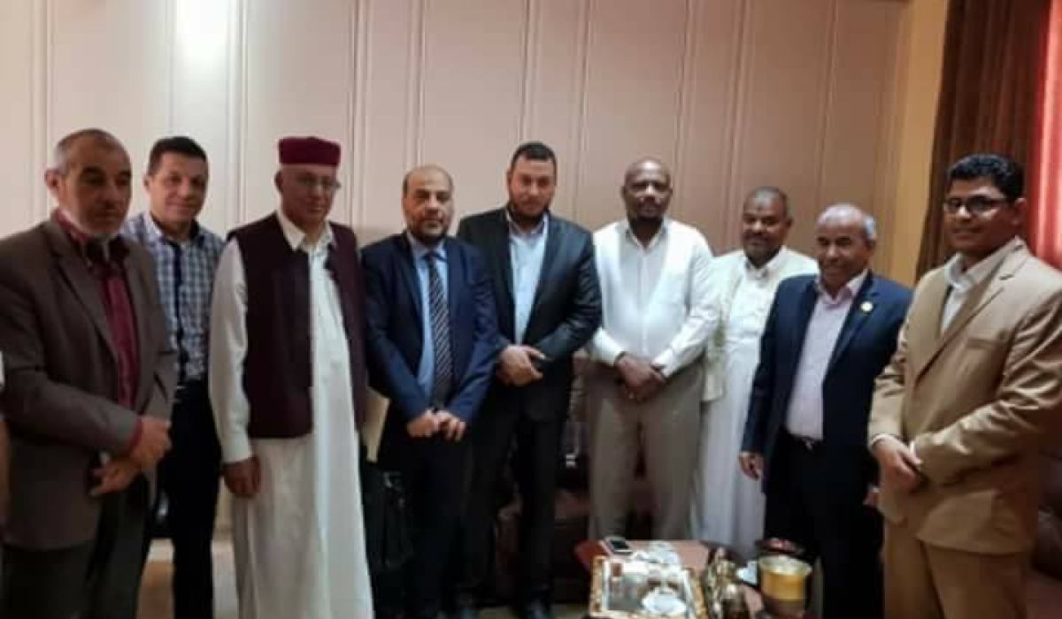 وزير الأقتصاد بالحكومة الليبية المؤقتة يسحب قرار حضر تصدير التمور للخارج