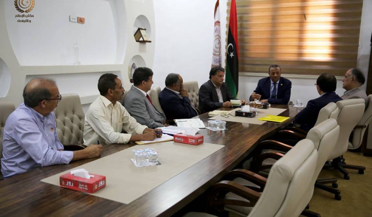 الثني يتعهد بتسييل 139 مليون دينار لجهاز الامداد الطبي