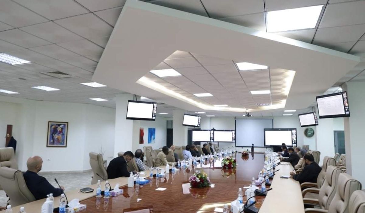 الوطنية للنفط تناقش مع شركة الواحة للنفط أعمال الصيانة والمشاريع