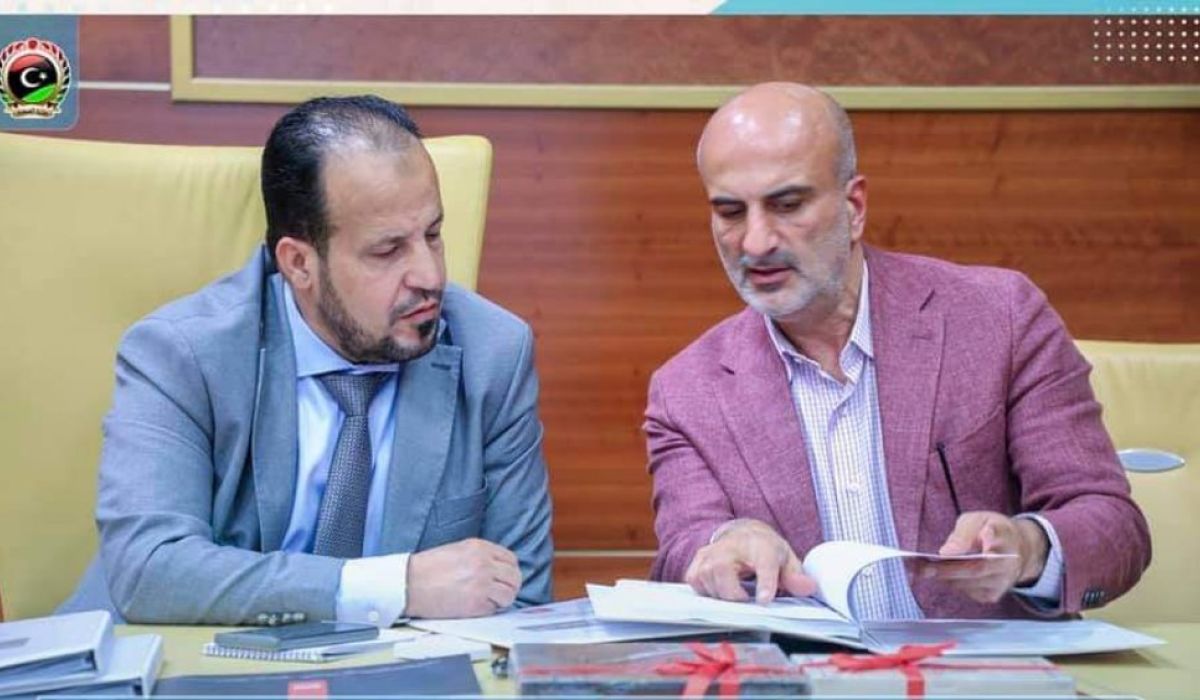 الصحة تناقش إجراءات تشغيل وتجهيز مستشفى الكفرة