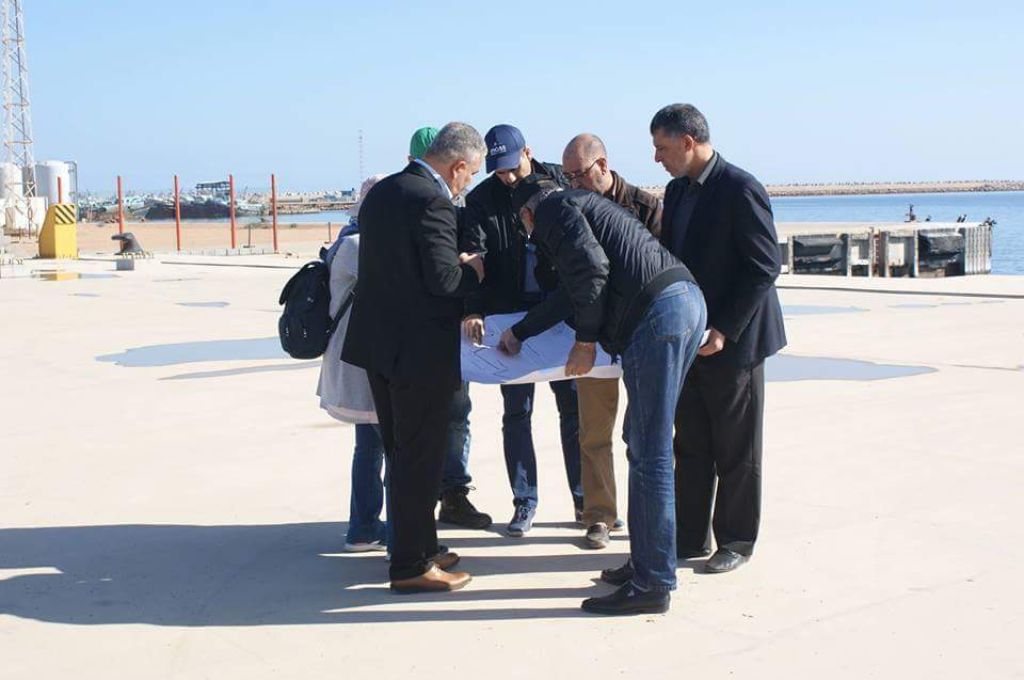 البريقة تُعلن عن حاجتها لتكليف سائقي شاحنات لنقل الوقود إلى الجنوب