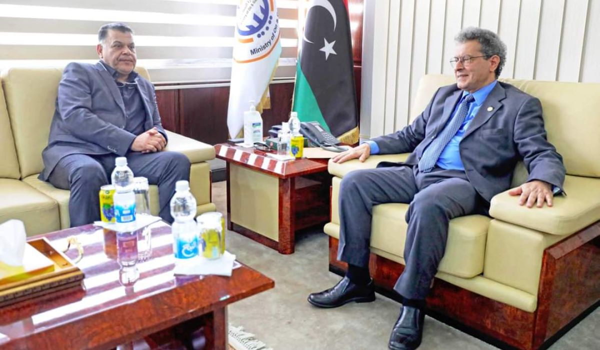 عون يجتمع مع وزير الداخلية لبحث التعاون المشترك بين الجانبين