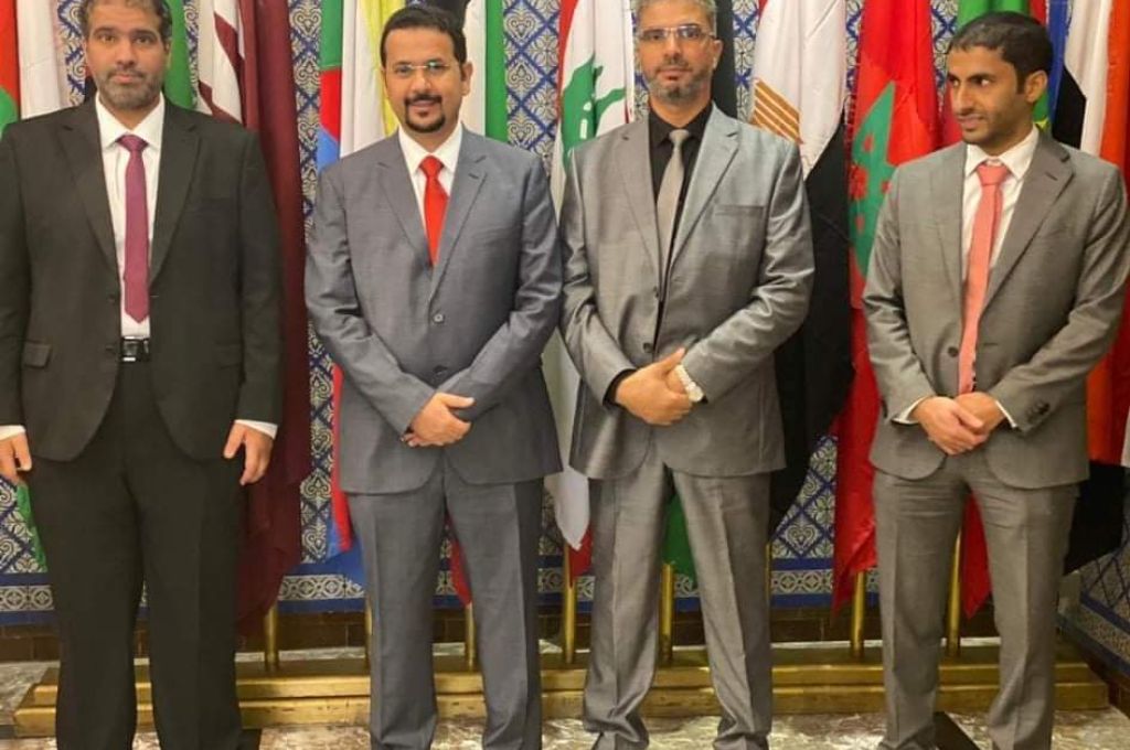 سبوتنيك: من بينهم ليبيا.. خبراء يوضحون أسباب تذبذب أسعار النفط واحتمالية بلوغه 100 دولار