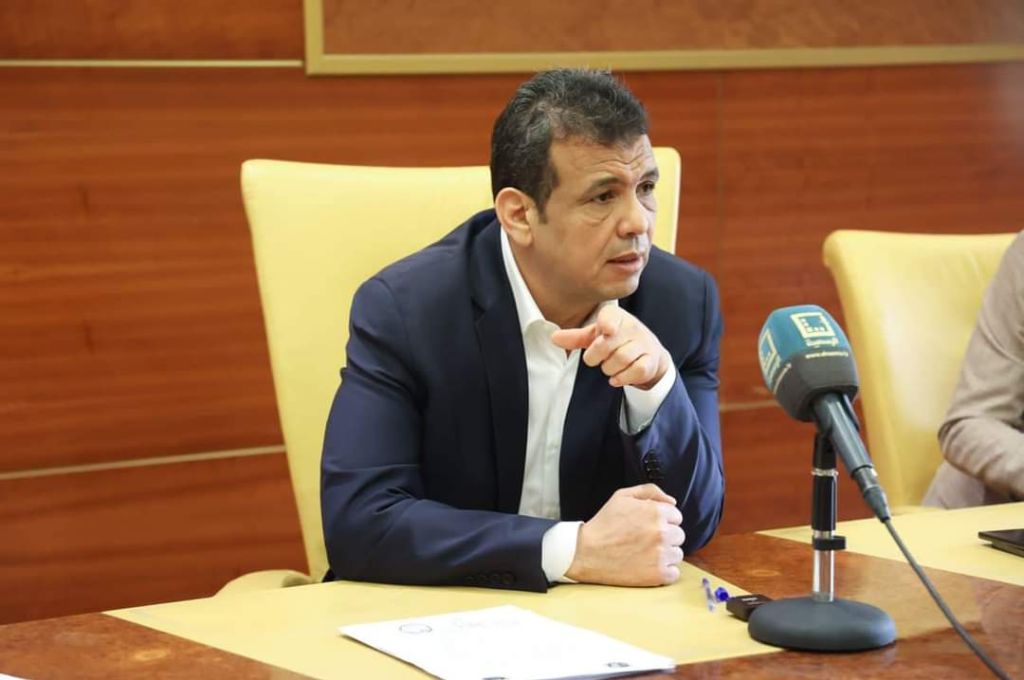 "أبوجناح" يتعهد بأن وزارة الصحة ستواصل المضي قدمًا نحو حلحلة مشاكل المرضى الليبيين في الداخل والخارج