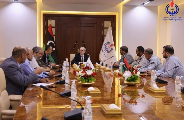خاص.. "عقيلة صالح" يطالب بالتعامل مع الحبري كمحافظ للمركزي