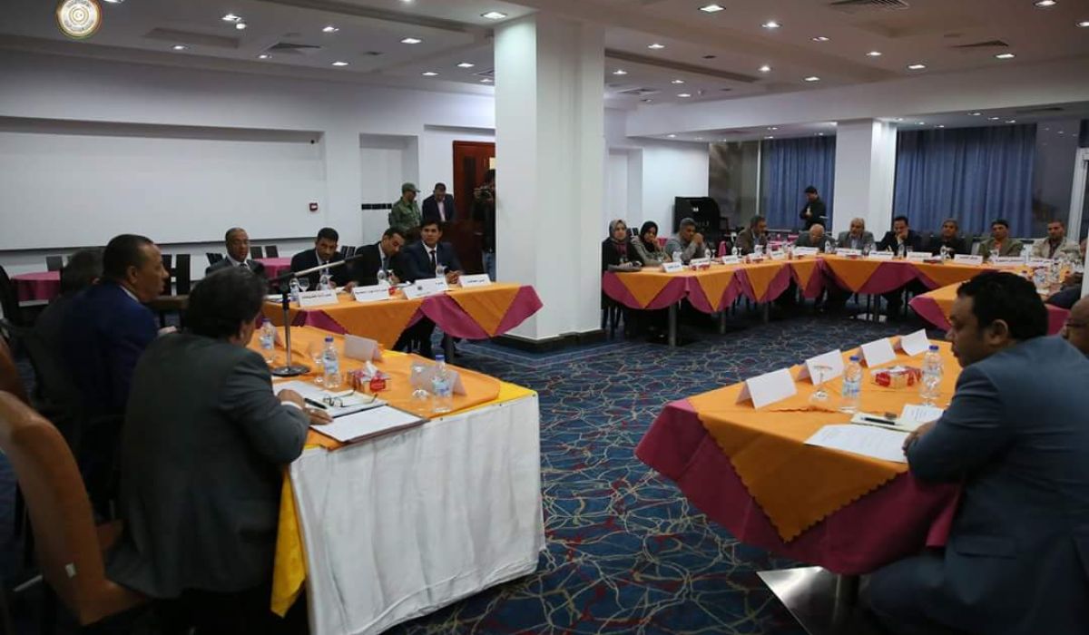 الحكومة المؤقتة توقع ثلاثة عقود لصيانة مرافق صحية ببنغازي