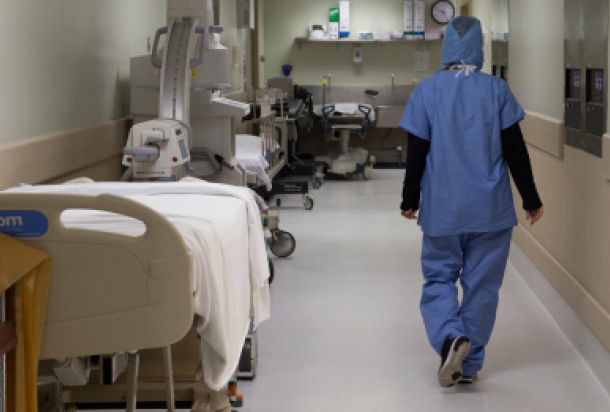 أزمة "المركزي" تلقي بظلالها على الاقتصاد الليبي