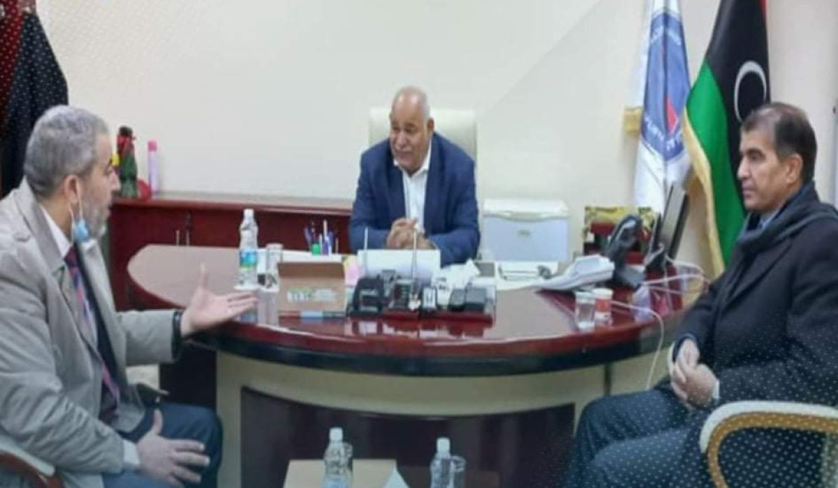 المجلس التسييري ترهونة يناقش ملف تحسين الكهرباء في المدينة