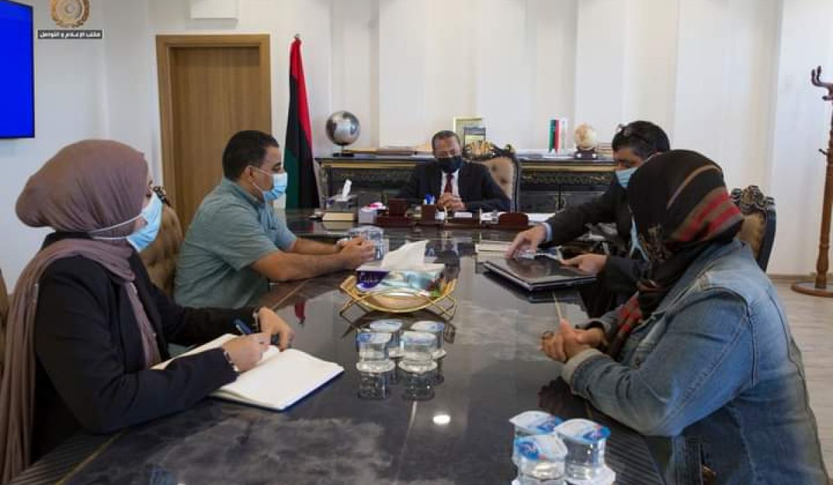 "الحكومة المؤقتة" تستعد لإطلاق خدمة البطاقة الذكية لصرف الدواء