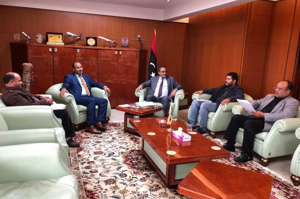 اجتماع بين وكيل وزارة المواصلات لشؤون الديوان والنقل البحري وشركة مليتة للنفط والغاز