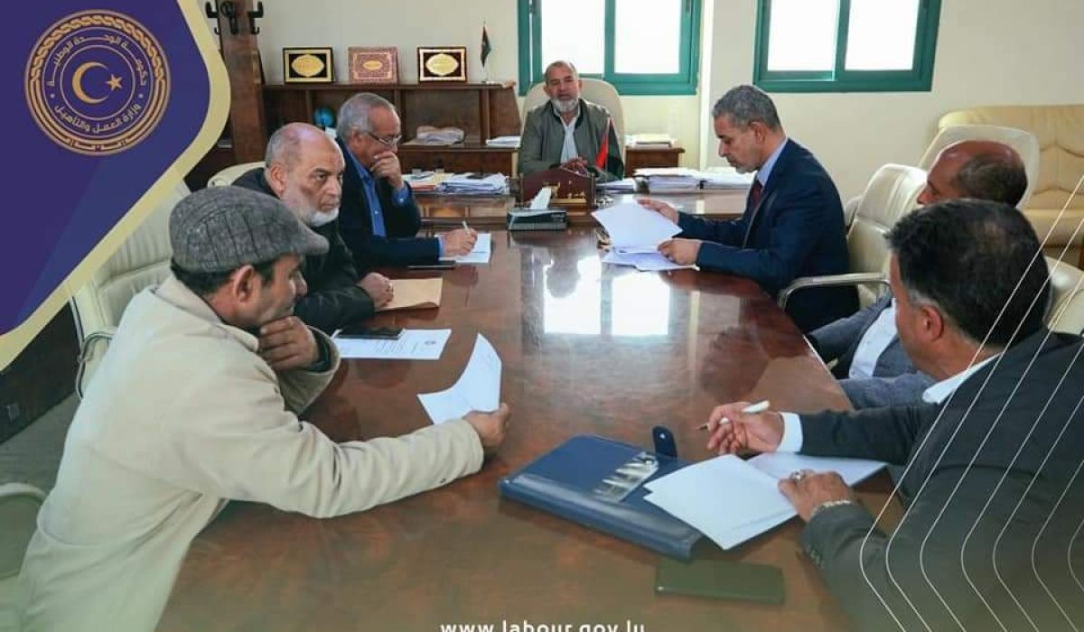 العمل والتأهيل تبحث مع المجلس التسييري بصرمان إنشاء مدينة عمالية