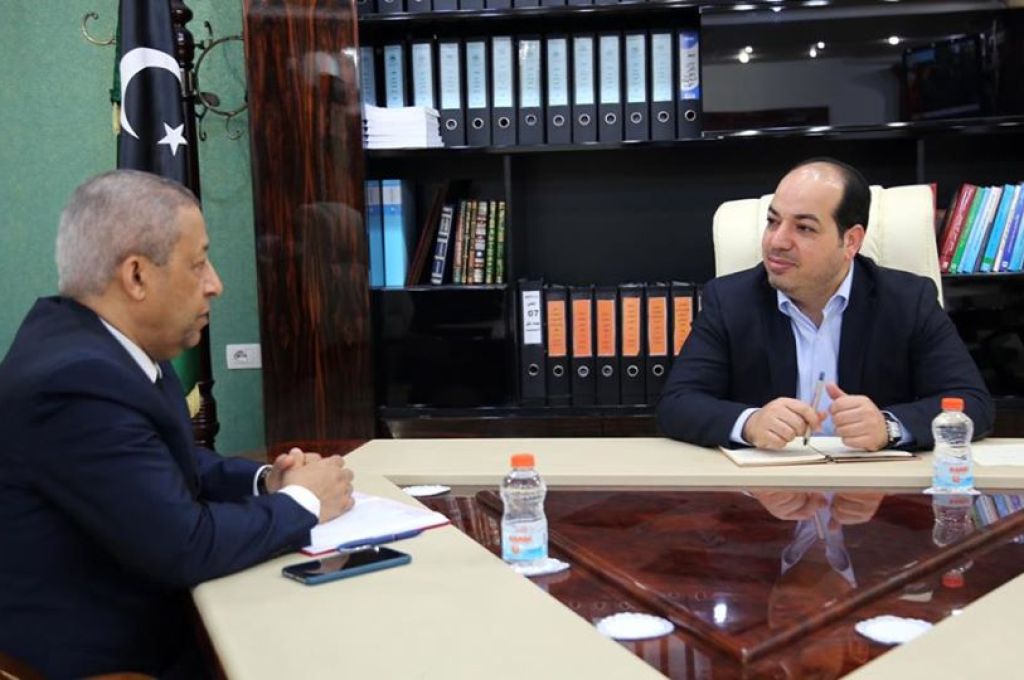 الضرائب تطالب الإمداد الطبي بإيقاف التعامل مع 17 شركة طبية مُتهربة من دفع الضرائب