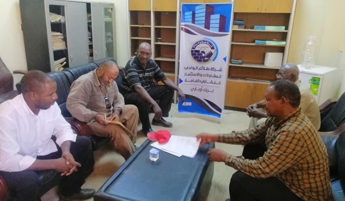 مطار غات الدولي يقوم بإتمام إجراءات تسليم مواقع العمل لتنفيذ مشاريع الصيانة