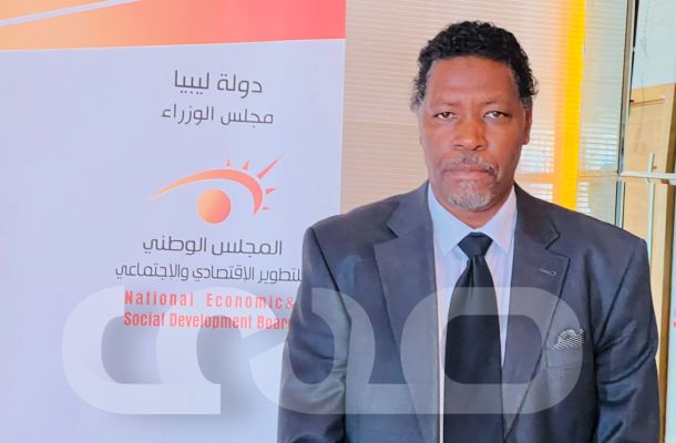 "العابد" يبحث مع رئيس المؤسسة الوطنية للنفط تدريب وتأهيل الخريجين