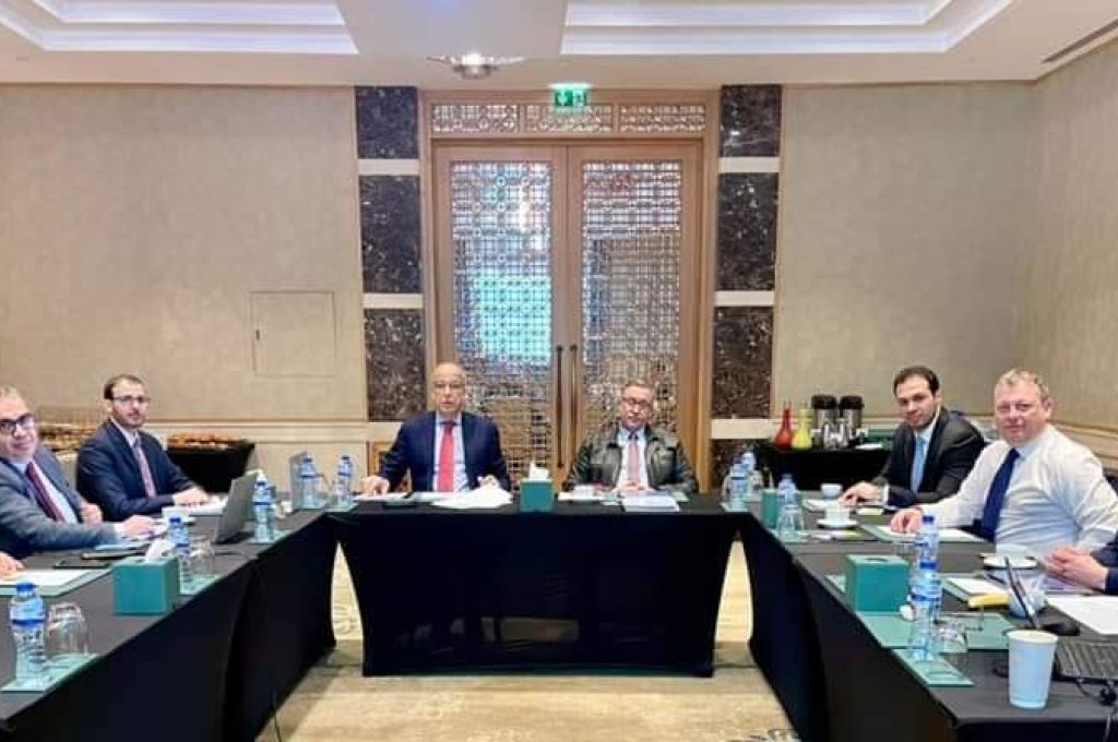خلال اجتماعه مع وزير الحكم المحلي "المنفي" يشيد بالجهود التي تبذلها الوزارة لتقديم أفضل الخدمات للمواطنين في عديد المجالات