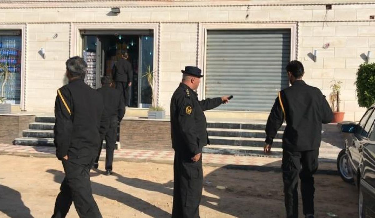 "داخلية المؤقتة" تلغي تصاريح العمل الاستثنائية للأنشطة التجارية