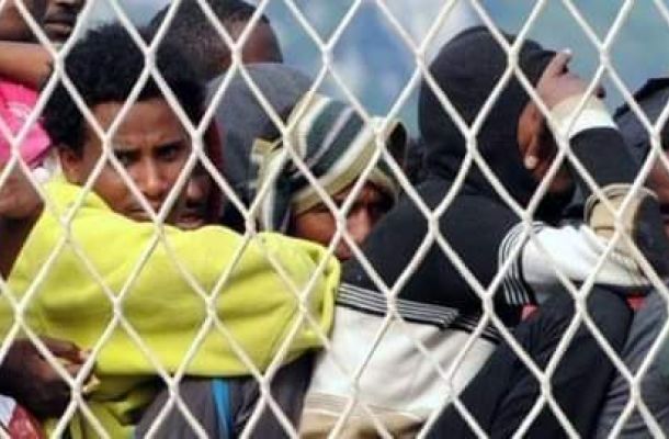 "فورين بوليسي": منظمة حقوقية مزيفة يشتبه تورطها في جرائم كثيرة من ضمنها غسيل الأموال وإيواء مليارات من الدولارات هربها القذافي قبل مقتله